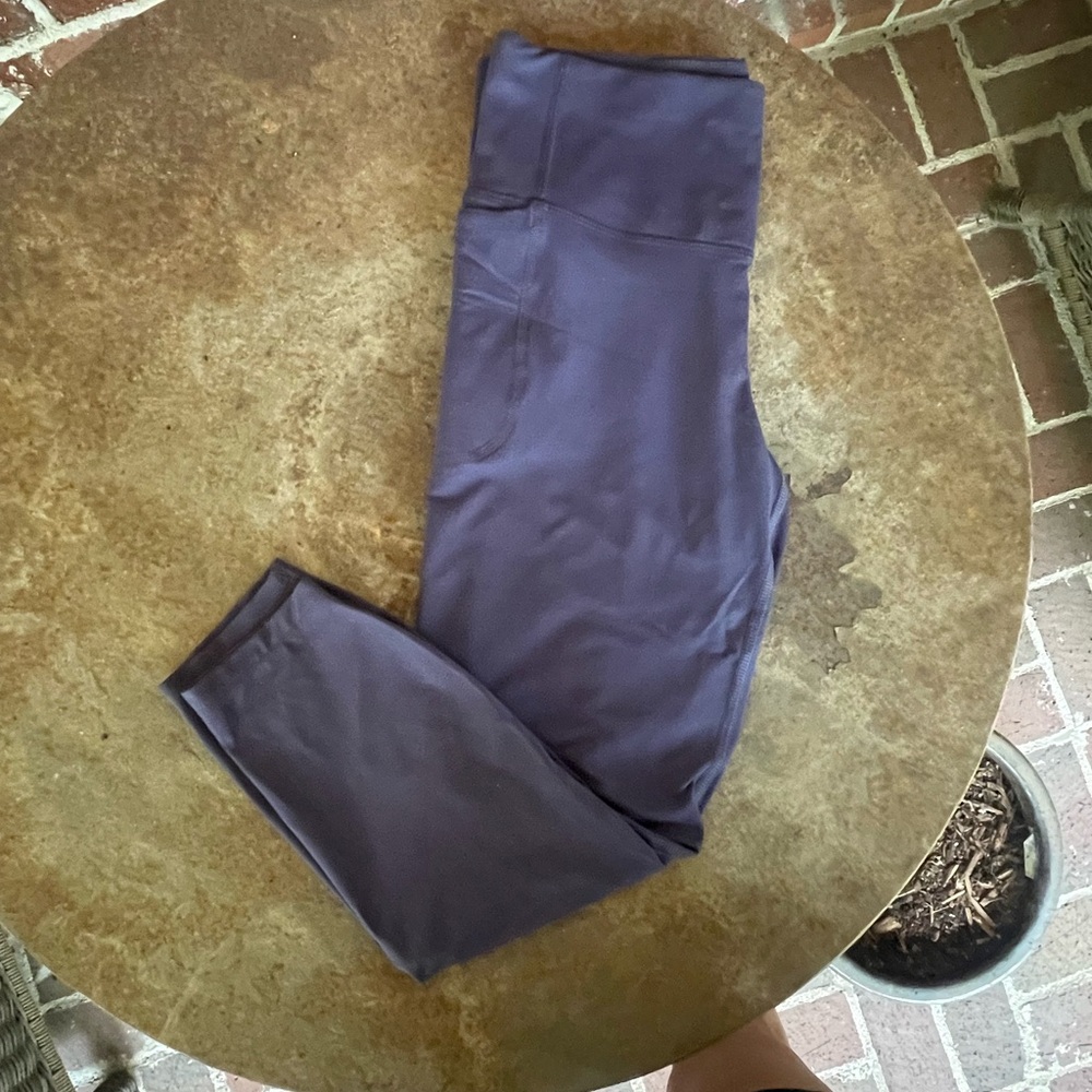 Under Armour Dark Purple Leggings with pockets
